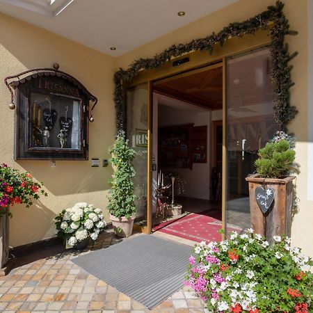 Alpenresidenz Trisanna Bed & Breakfast Ischgl Exterior foto