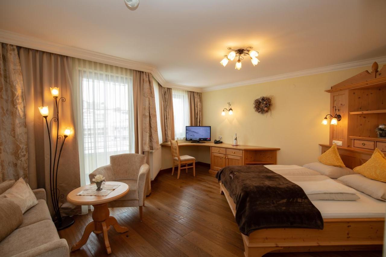 Alpenresidenz Trisanna Bed & Breakfast Ischgl Exterior foto