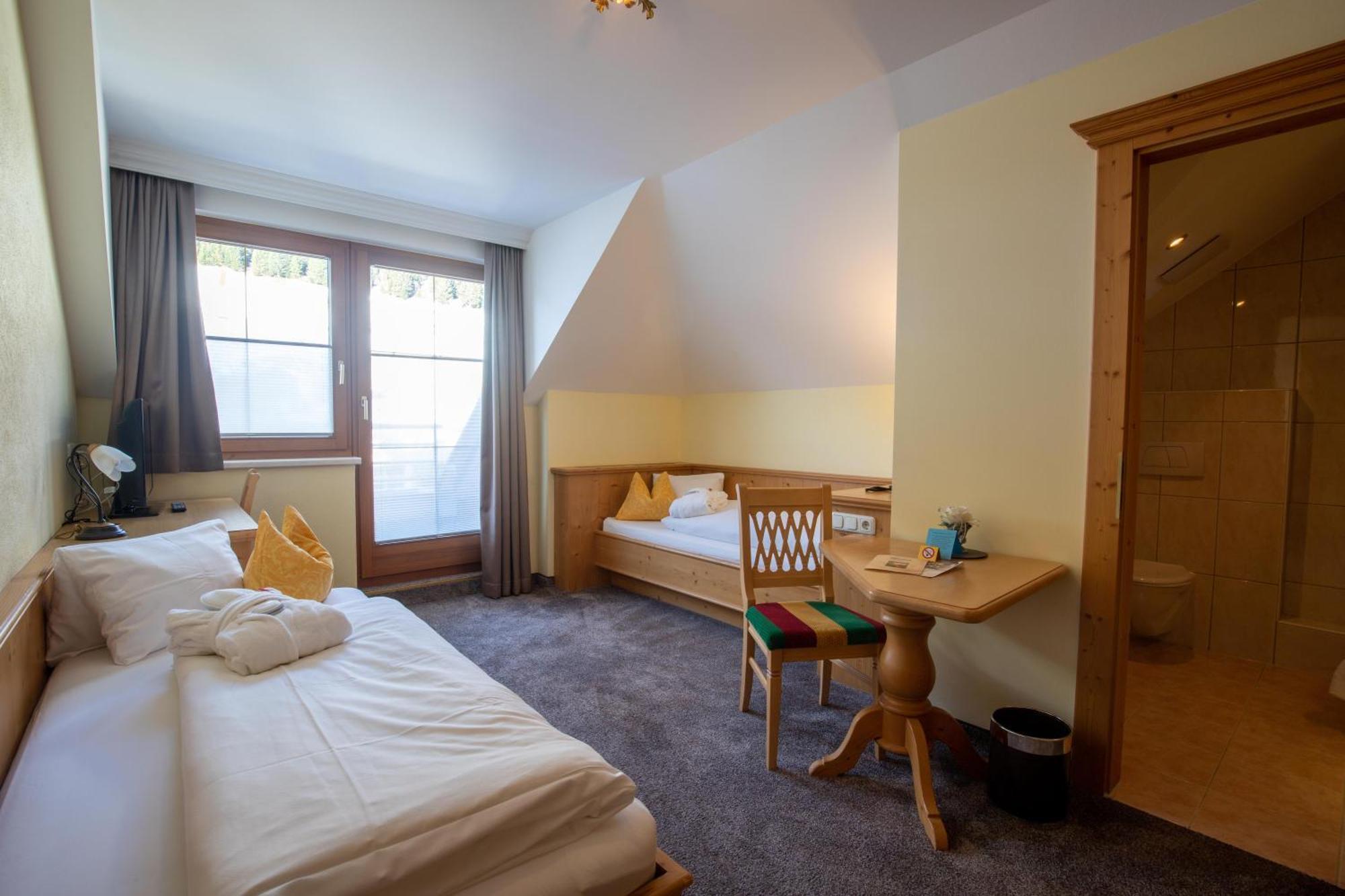 Alpenresidenz Trisanna Bed & Breakfast Ischgl Exterior foto